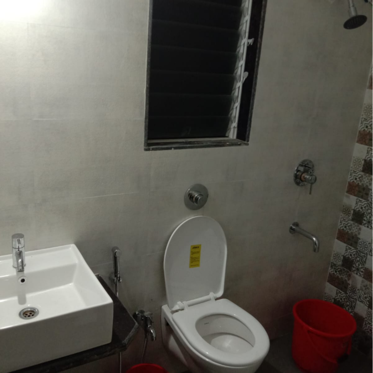 Bathroom, hiranandani-estate-hamilton Pg For Boys In Patlipada 9430153