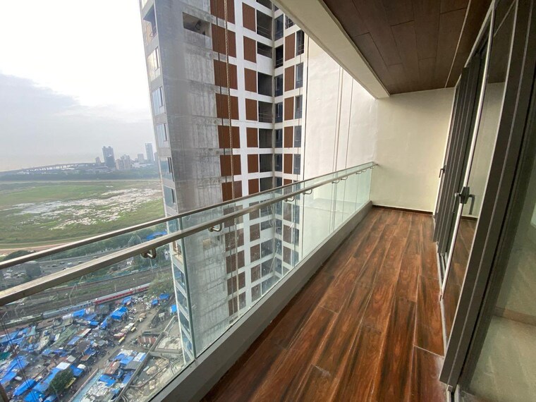 Balcony, piramal-mahalaxmi-north-tower 3 Bedroom 1213 Sq.Ft. Apartment In Mahalaxmi Mumbai 9430072