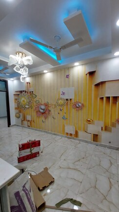 2 BHK Builder Floor For Sale in Himalaya Apartment Vasundhara