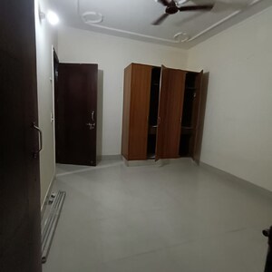 Room in 2 BHK Builder Floor at Palam Vihar Residents Association, Palam Vihar – for Rent