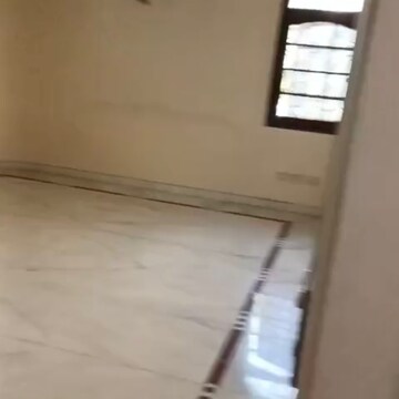 Room in 4 BHK Independent House at Sector 15 – for Rent