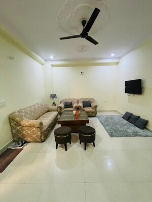 2 BHK Builder Floor For Rent in Sector 43