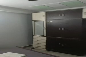 Room in 1 BHK Builder Floor at Patel Nagar – for Rent