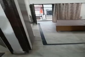 Parking in 1 BHK Builder Floor at Patel Nagar – for Rent