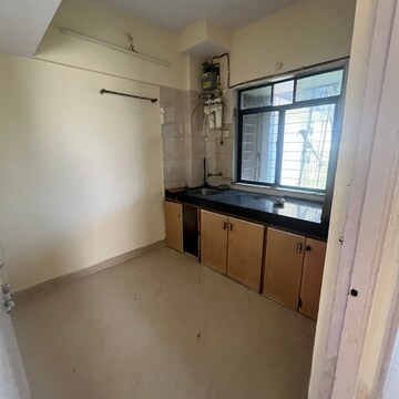 Room in 1 BHK Apartment at Gaurav Sitare, Kandarpada – for Rent