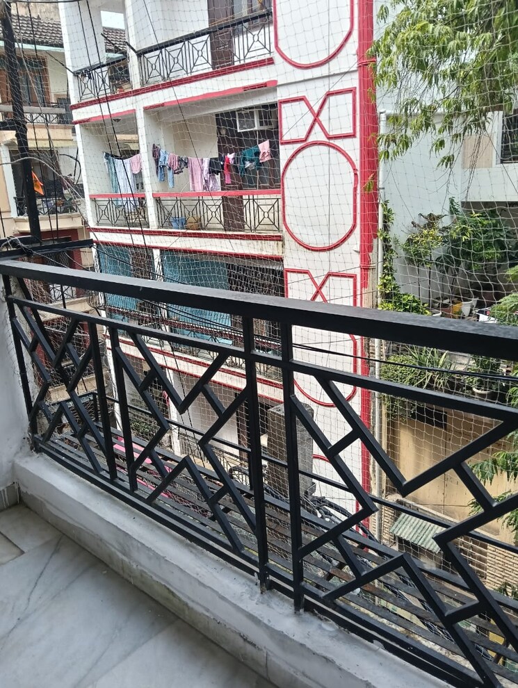 Balcony, paryavaran complex 3 Bedroom 1405 Sq.Ft. Builder Floor In Paryavaran Complex Delhi 9430593