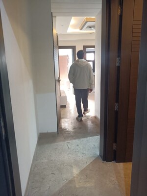 Master Bedroom in 3 BHK Builder Floor at Jagriti Enclave – for Rent