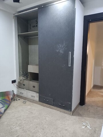 Building Lobby in 3 BHK Builder Floor at Jagriti Enclave – for Rent