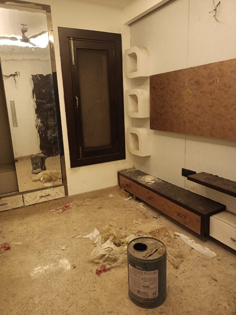 Kitchen, jagriti enclave 3 Bedroom 950 Sq.Ft. Builder Floor In Jagriti Enclave Delhi 9430748