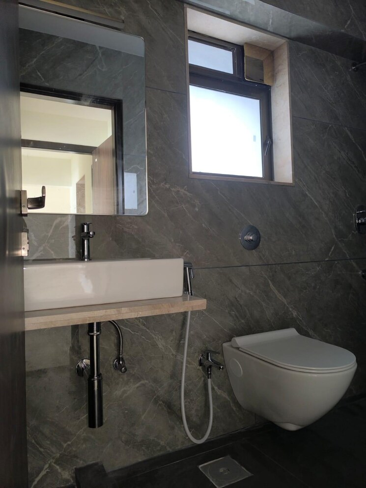 Bathroom, prabhadevi 2 Bedroom 980 Sq.Ft. Apartment In Prabhadevi Mumbai 9430599