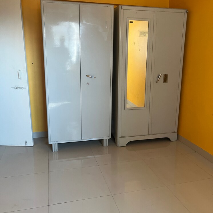 Room, saibaba nagar 1 Bedroom 450 Sq.Ft. Apartment In Saibaba Nagar Mumbai 9430726