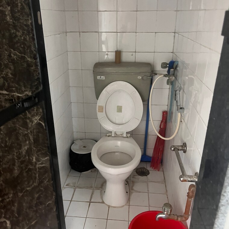 Bathroom, saibaba nagar 1 Bedroom 450 Sq.Ft. Apartment In Saibaba Nagar Mumbai 9430726