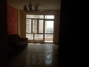 Room in 3 BHK Apartment at Supertech Czar Suites, Omicron I Greater Noida – for Sale