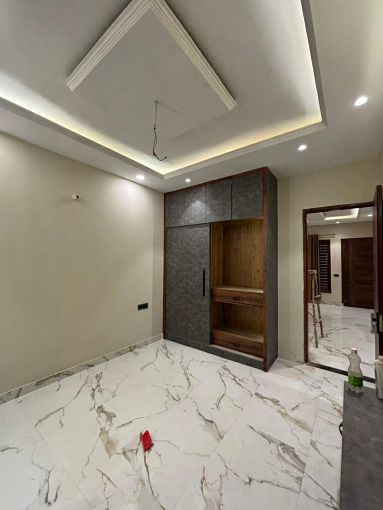 Room, sector 123 4 Bedroom 107 Sq.Yd. Independent House In Sector 123 Mohali 9430771