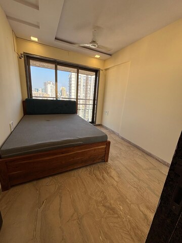 Room in 2 BHK Apartment at Naman Habitat, Andheri West – for Rent