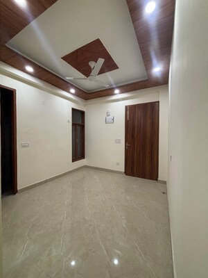 Room in 2 BHK Builder Floor at Saket – for Rent