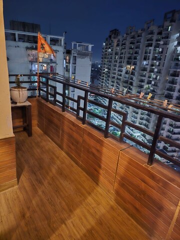 Gym in 2 BHK Apartment at Ajnara Le Garden, Sector 16b Greater Noida – for Sale