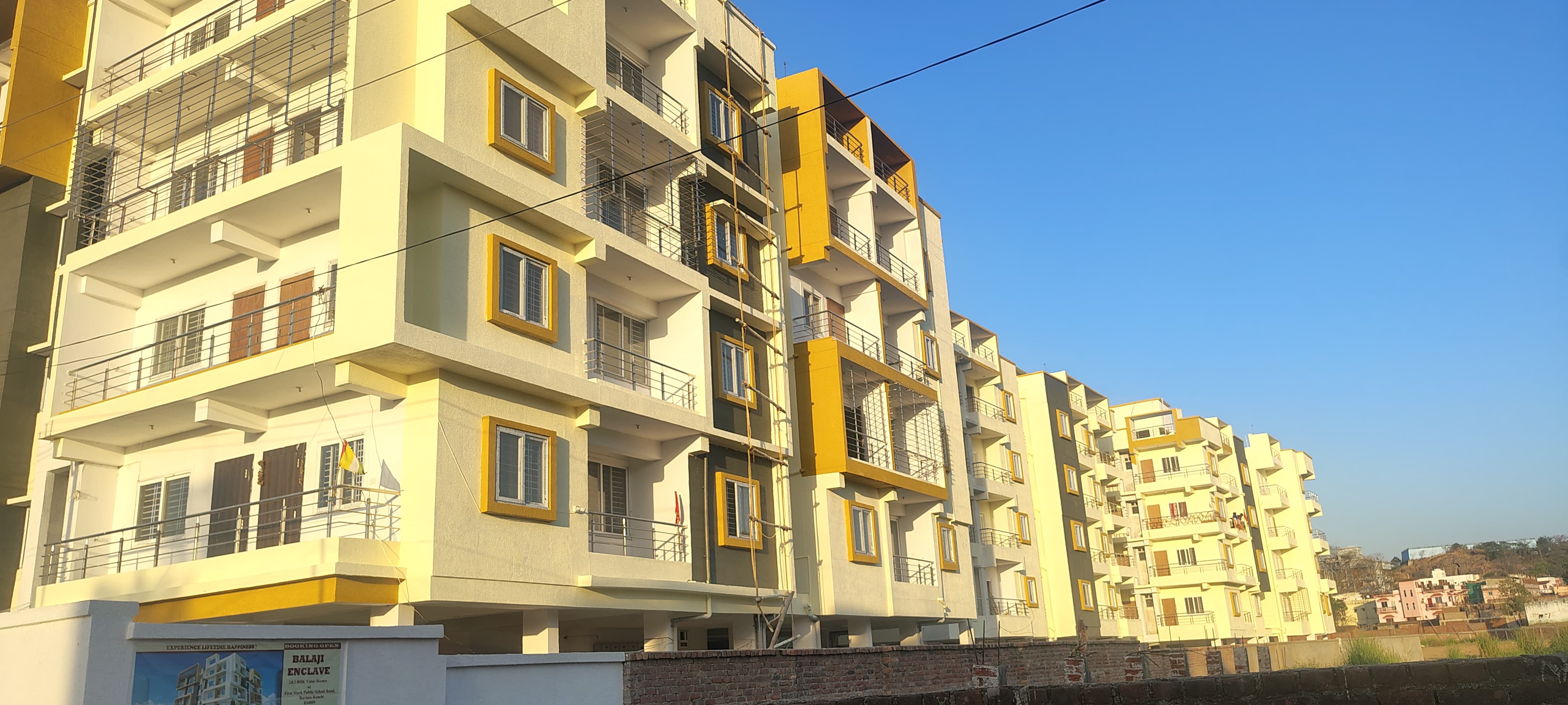 3 BHK + Extra Room Apartment For Sale in Bariatu