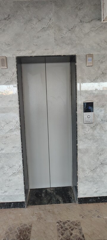 Building Lobby in 3 BHK Apartment at Bariatu – for Sale