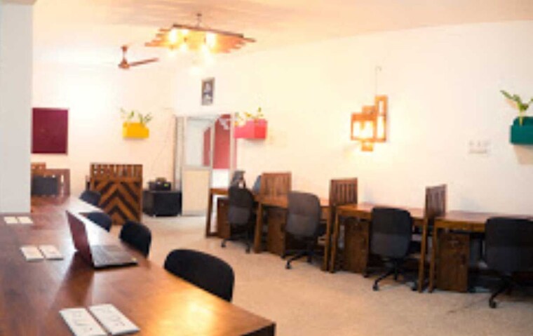 Living Room, vijay nagar Commercial Office Space 2500 Sq.Ft. In Vijay Nagar Indore 9430917