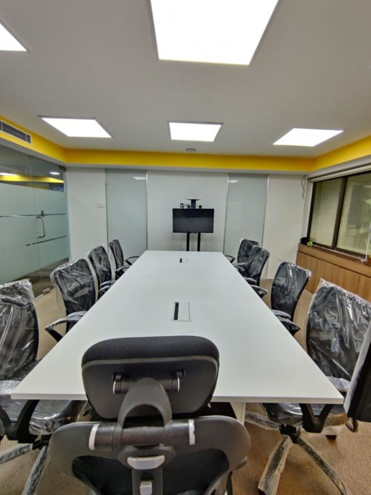 Team Area, vijay nagar Commercial Office Space 2500 Sq.Ft. In Vijay Nagar Indore 9430917