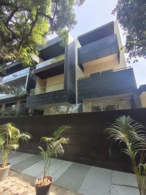 6+ BHK Villa For Sale in Sushant Lok I