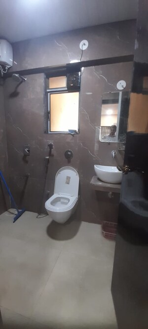 Bathroom in 2.5 BHK Apartment at Sapphire Heights, Kandivali East – for Rent