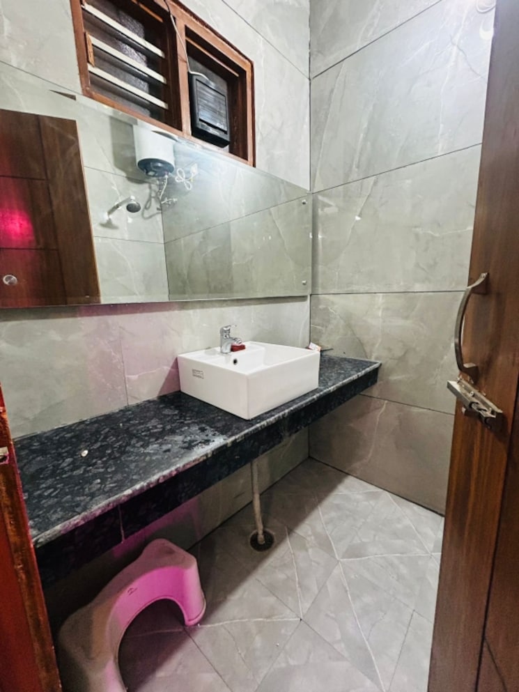 Attached Bathroom, sunny enclave 3 Bedroom 139 Sq.Yd. Apartment In Sunny Enclave Mohali 9431155