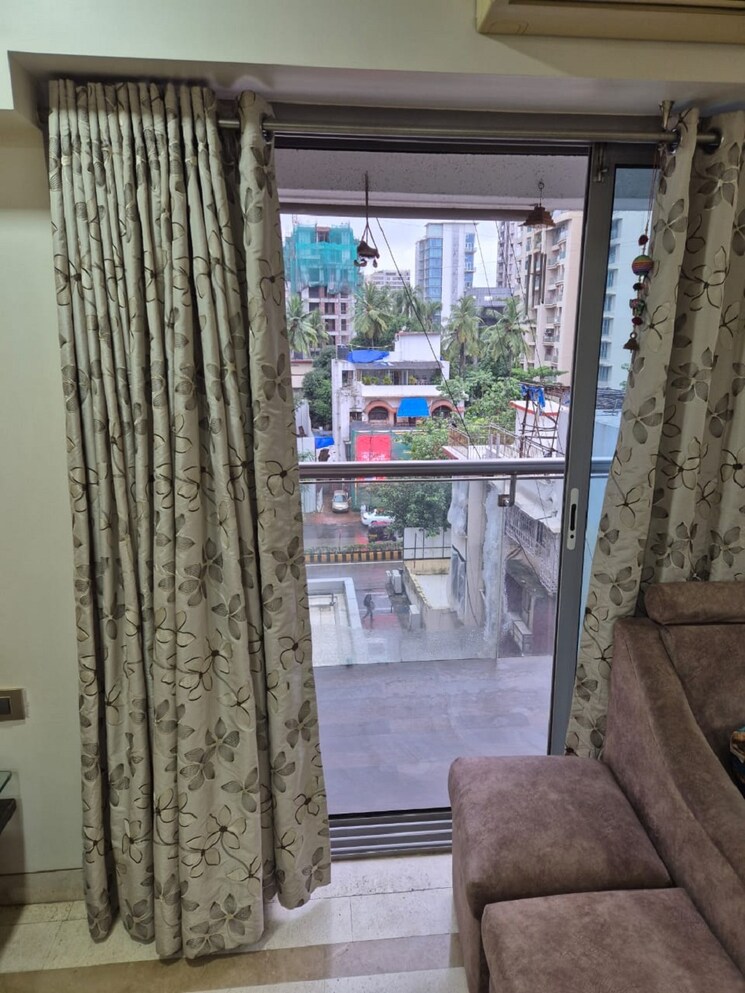 Balcony, santacruz west 3 Bedroom 1200 Sq.Ft. Apartment In Santacruz West Mumbai 9431132