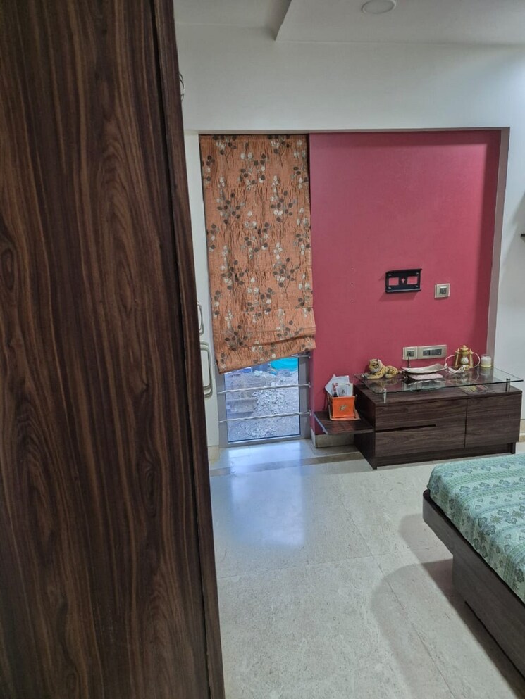 Bedroom, santacruz west 3 Bedroom 1200 Sq.Ft. Apartment In Santacruz West Mumbai 9431132