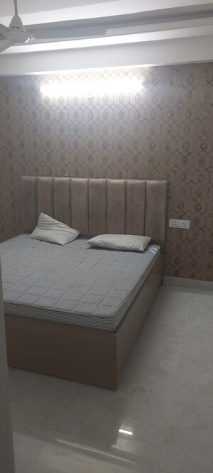 Bathroom in 3 BHK Apartment at Shiva Hights, Narayan Vihar – for Rent