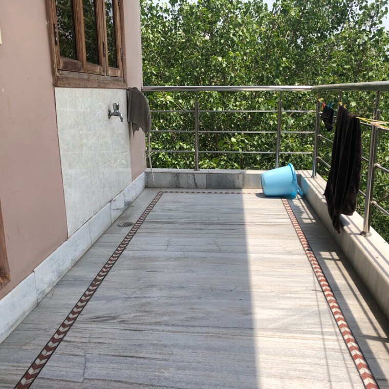 Balcony, sector 21 3.5 Bedroom 1500 Sq.Ft. Villa In Sector 21 Gurgaon 9431208