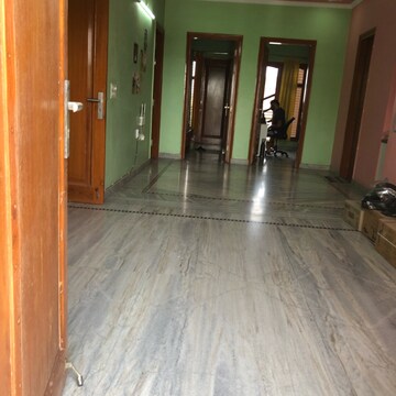 Gym in 3.5 BHK Villa at Sector 21 – for Rent