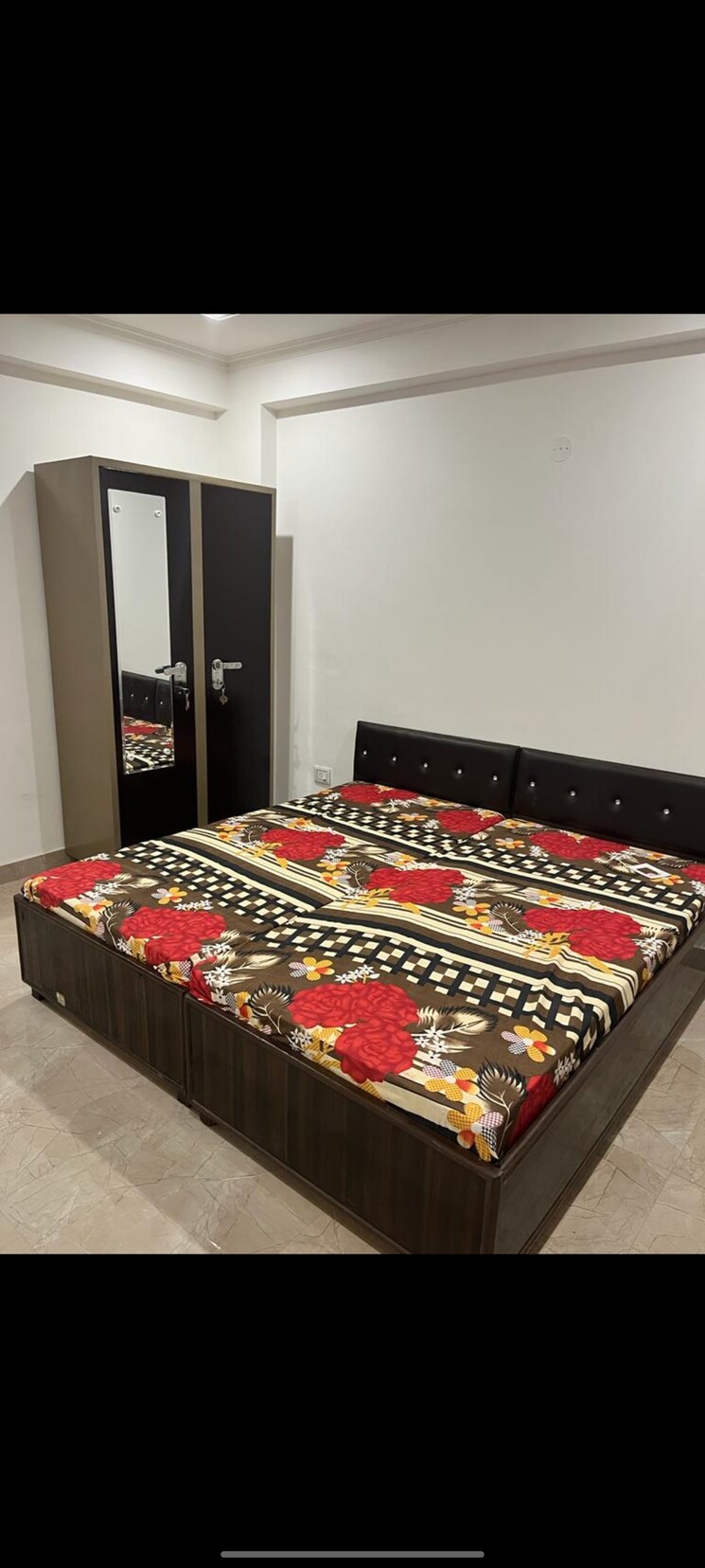 Bedroom, sector 38 Pg For Girls In Sector 38 9431178