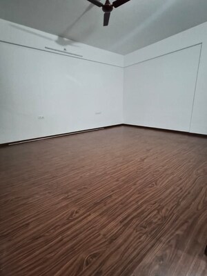 Room in 2 BHK Apartment at Ganga Platino, Kharadi – for Rent