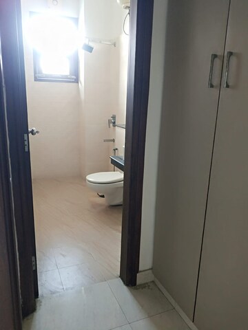 Building Lobby in 2 BHK Builder Floor at RWA Apartments Sector 47, Sector 47 – for Rent