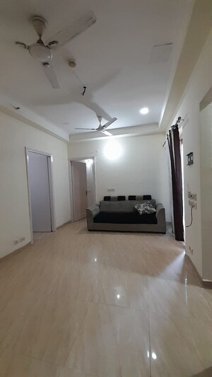 Building Lobby in 3 BHK Apartment at Gaur City 2 - 14th Avenue, Sector 16c Greater Noida – for Rent