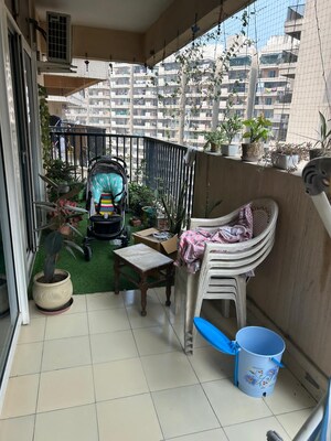 Master Bedroom in 3 BHK Apartment at Gaur City 2 - 14th Avenue, Sector 16c Greater Noida – for Rent