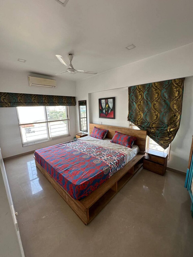 Master Bedroom, bandra west 3 Bedroom 1800 Sq.Ft. Apartment In Bandra West Mumbai 9431412