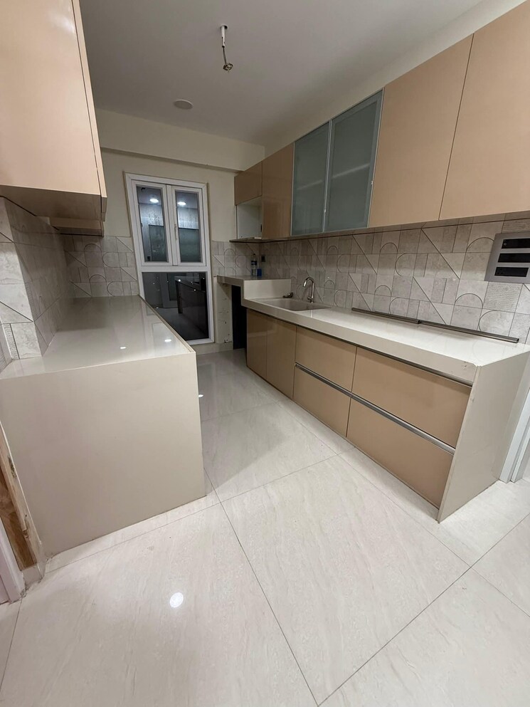 Kitchen, bandra west 3 Bedroom 1800 Sq.Ft. Apartment In Bandra West Mumbai 9431412