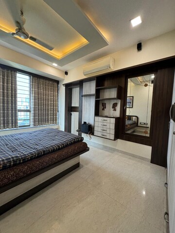 Bedroom in 3 BHK Apartment at Oberoi Realty Woods, Goregaon East – for Rent