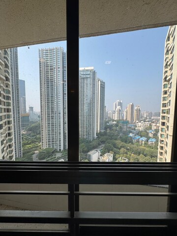 3 BHK Apartment – Exterior View View at Oberoi Realty Woods, Goregaon East - for Rent