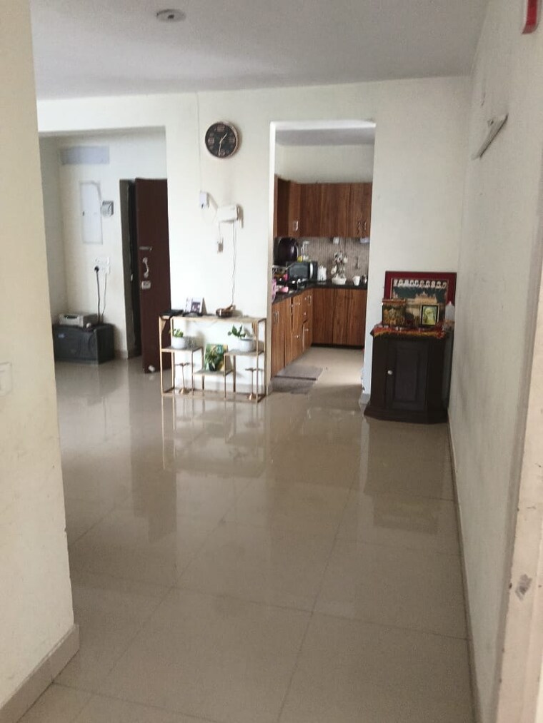 Room, emaar-palm-hills 4 Bedroom 1950 Sq.Ft. Apartment In Sector 77 Gurgaon 9431320