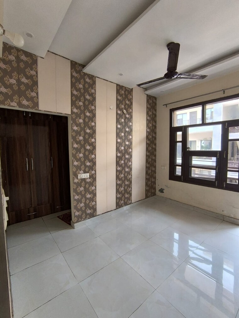 Room, skylar-homes 3 Bedroom 1800 Sq.Ft. Apartment In Patiala Road Zirakpur 9431382