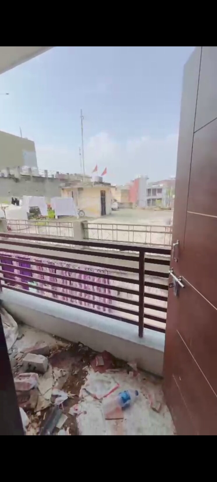 Balcony, chattarpur 1 Bedroom 410 Sq.Ft. Builder Floor In Chattarpur Delhi 9431630