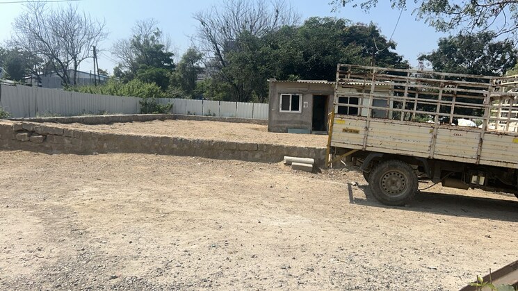  Parking, kondapur Commercial Land 300 Sq.Yd. In Kondapur Hyderabad 9431581