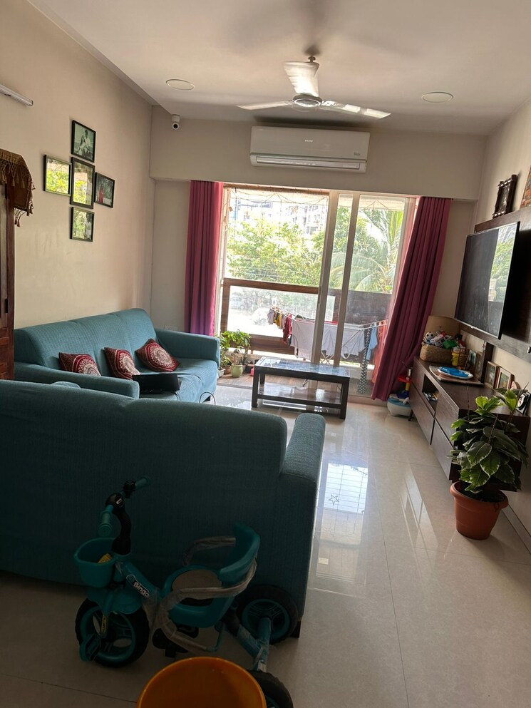 Living Room, kalpataru-towers 2.5 Bedroom 1250 Sq.Ft. Apartment In Kandivali East Mumbai 9431609