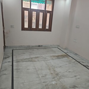 Room in 2 BHK Builder Floor at Wakad – for Rent