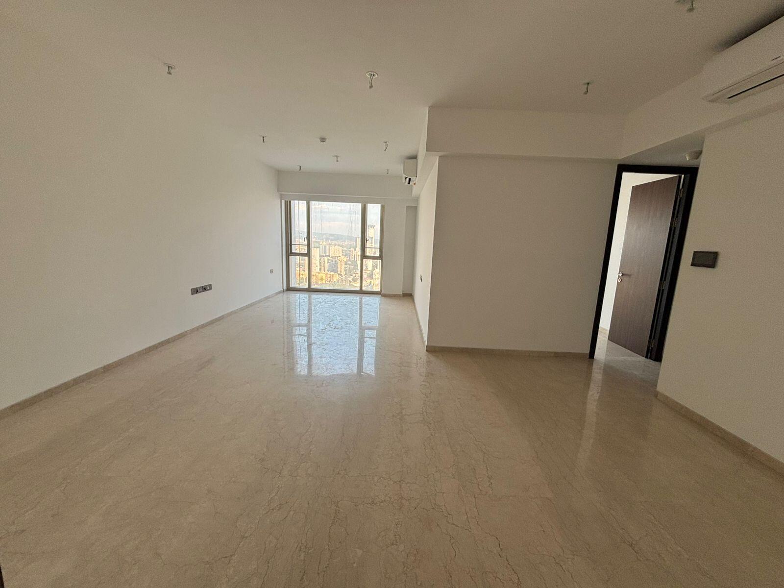 3 BHK + Servant Room Apartment For Rent in Lodha World View