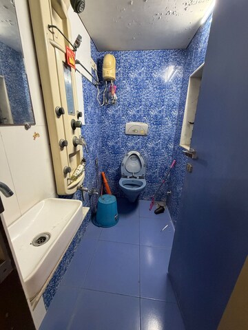 Furnished Amenities in 3 BHK Apartment at Gundecha Sunflower, Kandivali East – for Sale